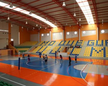 Polideportivo "Oscar Paredes Vargas"